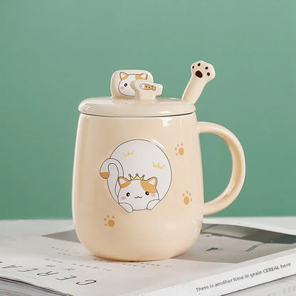 Tasse jaune petit chat avec couvercle et cuillère