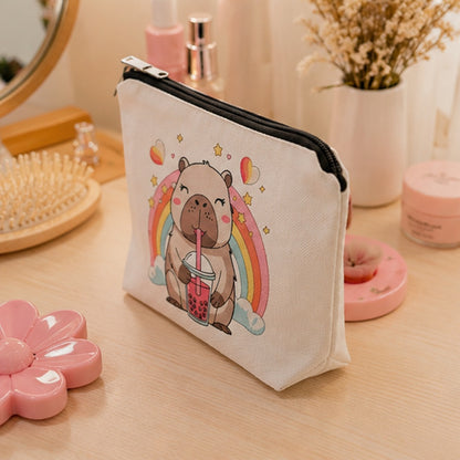 Trousse capybara kawaii fermée, design arc-en-ciel pastel, légère et pratique pour voyager ✨