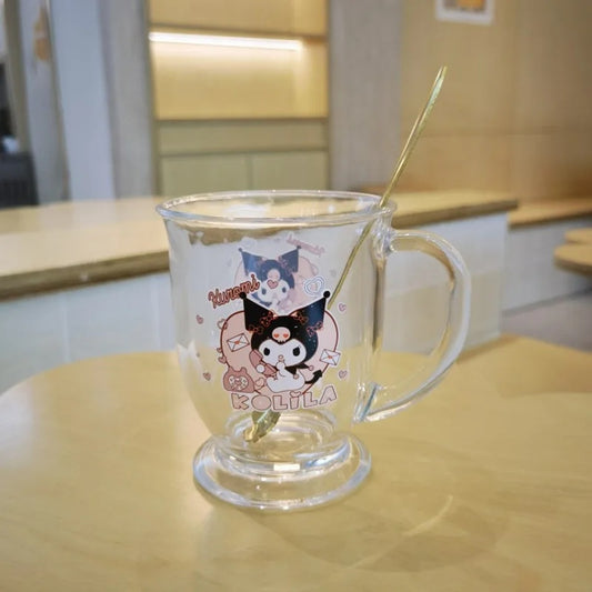 une grande tasse en verre au motif Kuromi super mignon. Grande capacité, look d'enfer pour vos boissons chaudes et froides et même vos desserts glacés