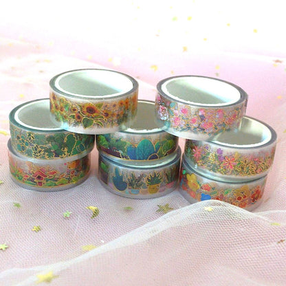 des washi tapes sur le thème des plantes et des fleurs. Idéal pour le scrapbooking, ils apportent une véritable bouffée de nature à vos cartes, carnets etc...